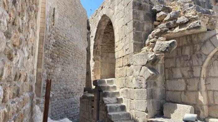 2 bin yıllık tarihi kale ziyaretçilere açıldı